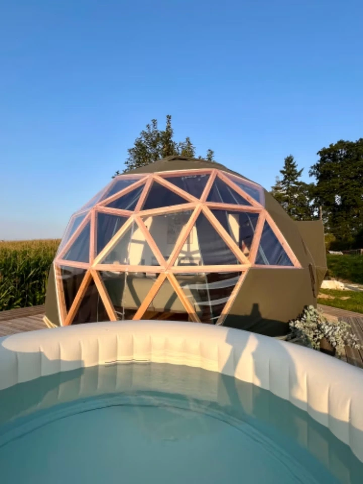 bulle avec spa extérieur privatif