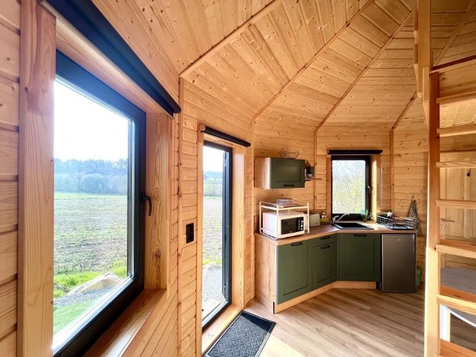 intérieur chalet rond bois cosy