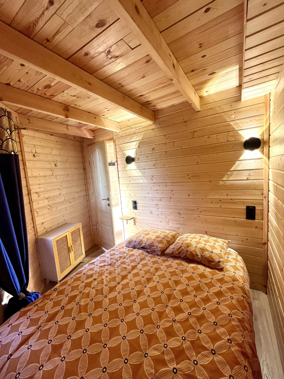 chambre chalet rond lit 2 places